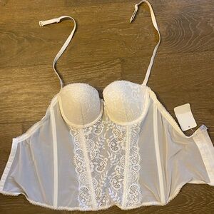 NWT Vintage Victoria’s Secret White Lace Bustier Boning Corset Lingerie Top 34B